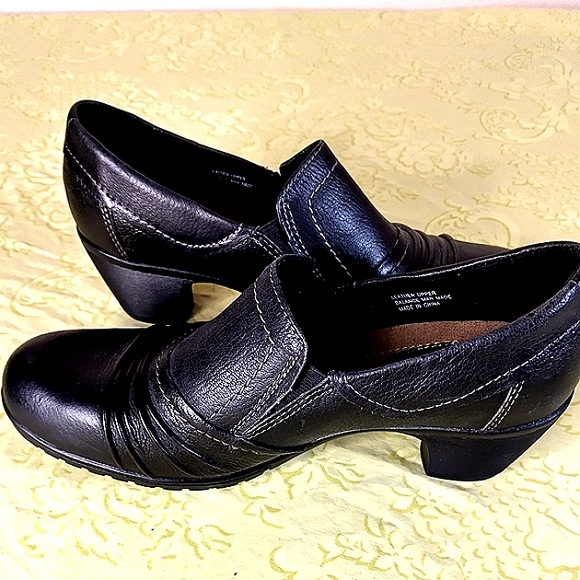 Earth Origins black leather maple woman's 10 medium. Slip on block heel. - Picture 2 of 9